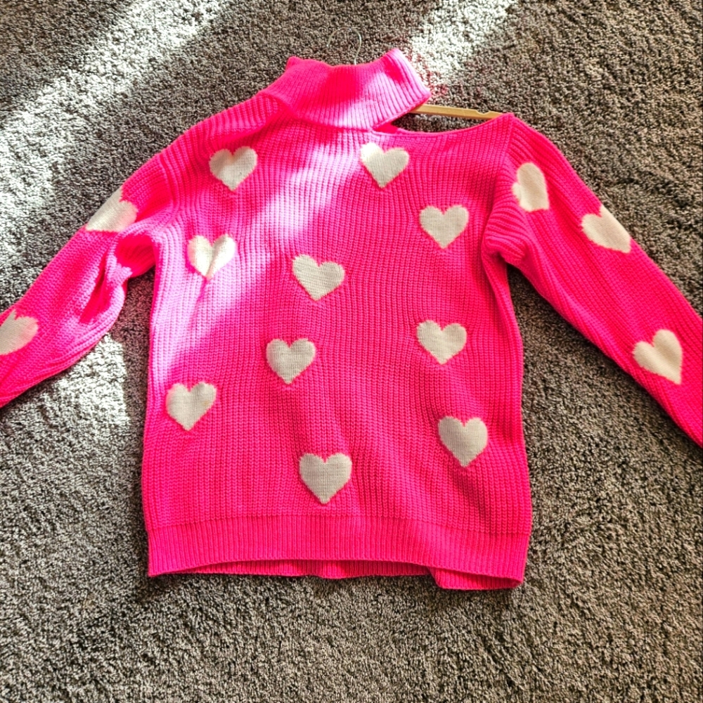 Pink Heart Sweater, size small, comfy, loose fit, hang off the shoulder
